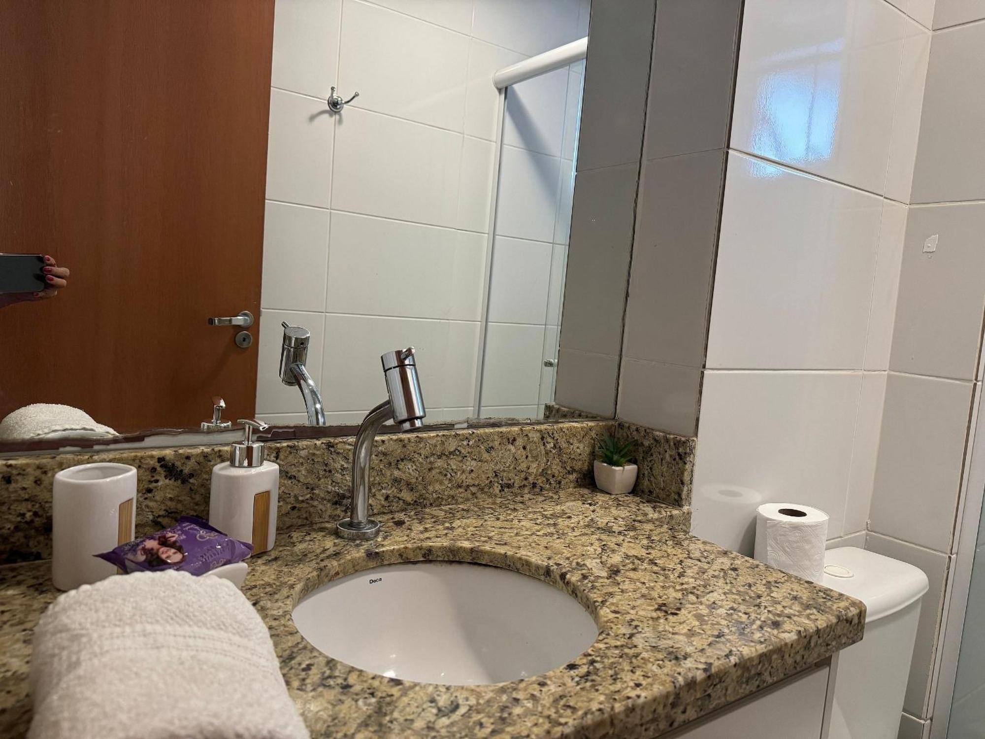 Apartamento Climatizado Ao Lado Do Premium Hosp. Goiânia Dış mekan fotoğraf